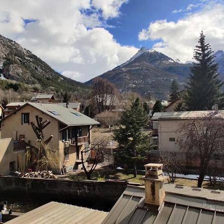 Maison calme indépendante et vue sur les montagnes Briançon Esterno foto